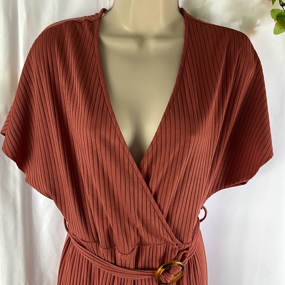 New Look - Picture 2 of 5